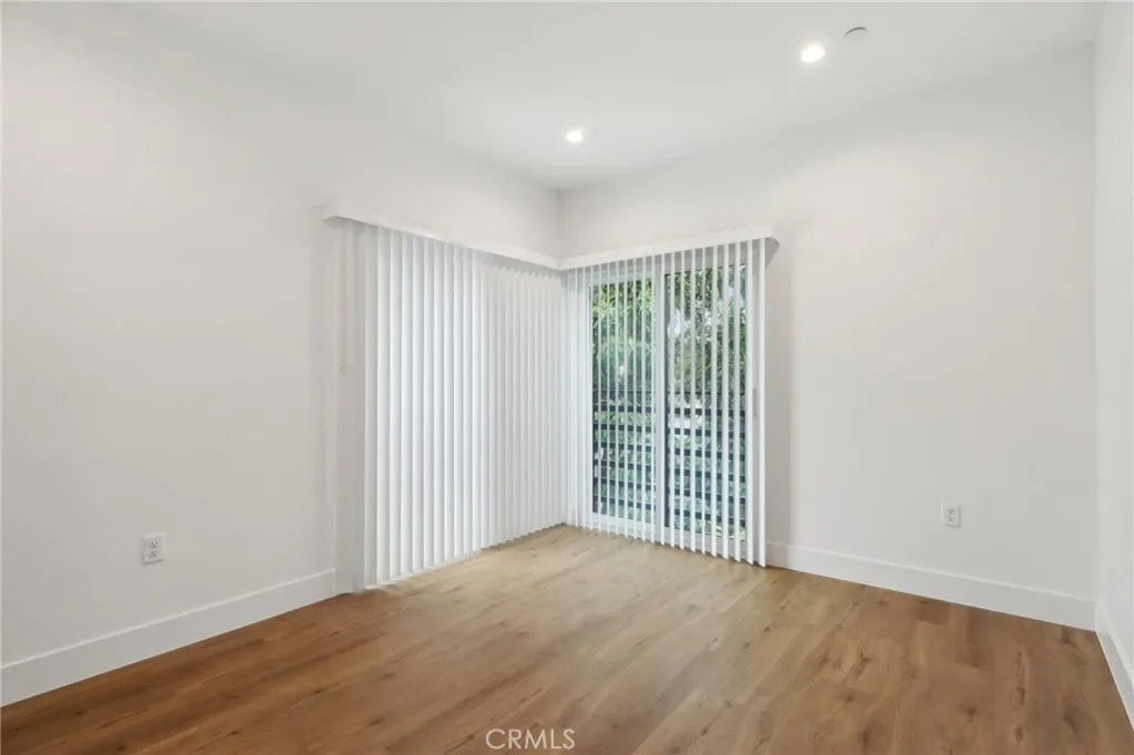 4512 St Elmo Drive, Los Angeles, California 90019 home-pic-30